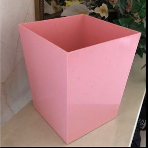 NWOT pink color plastic garbage can basket bin or planter
